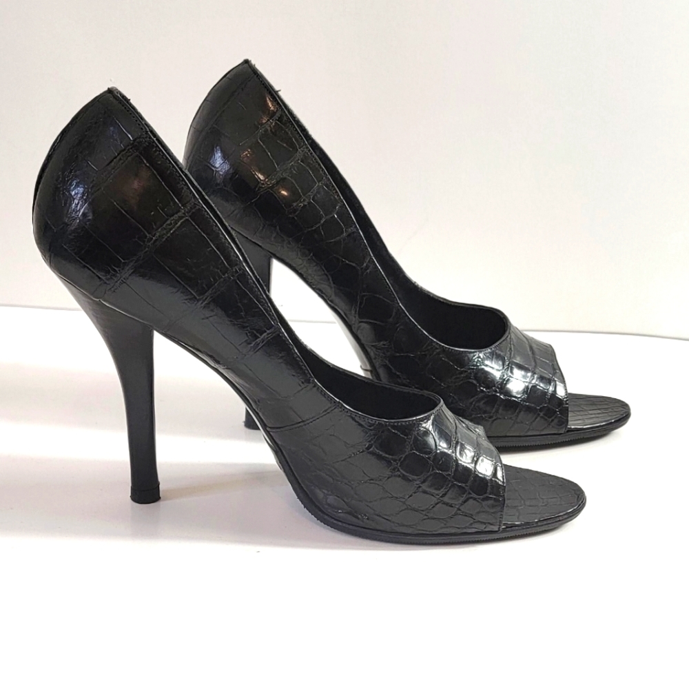 ⭐GUCCI⭐ Crocadile Leather Print Peep Toe Heels